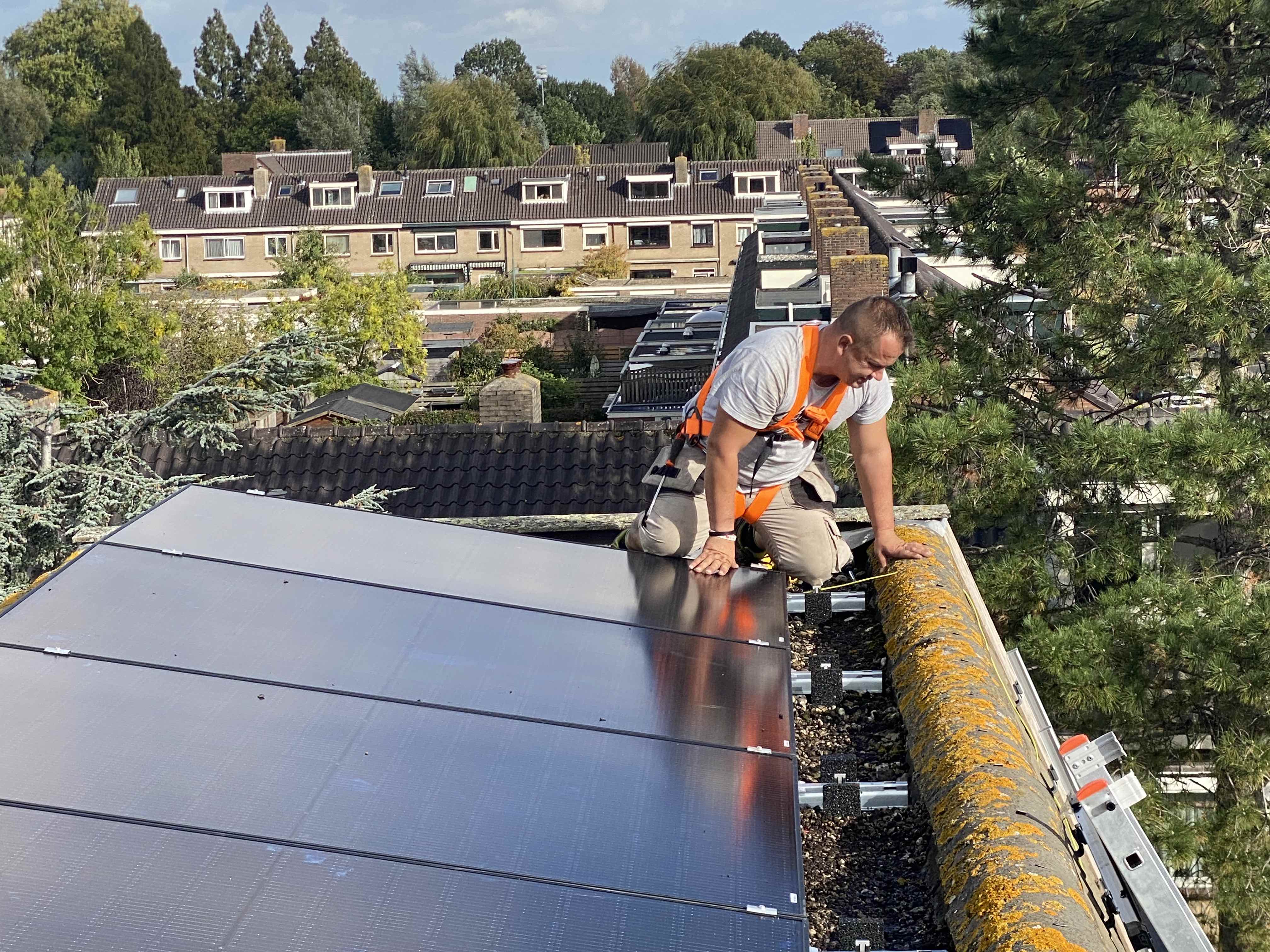 Montage%20team%20zonnepanelen